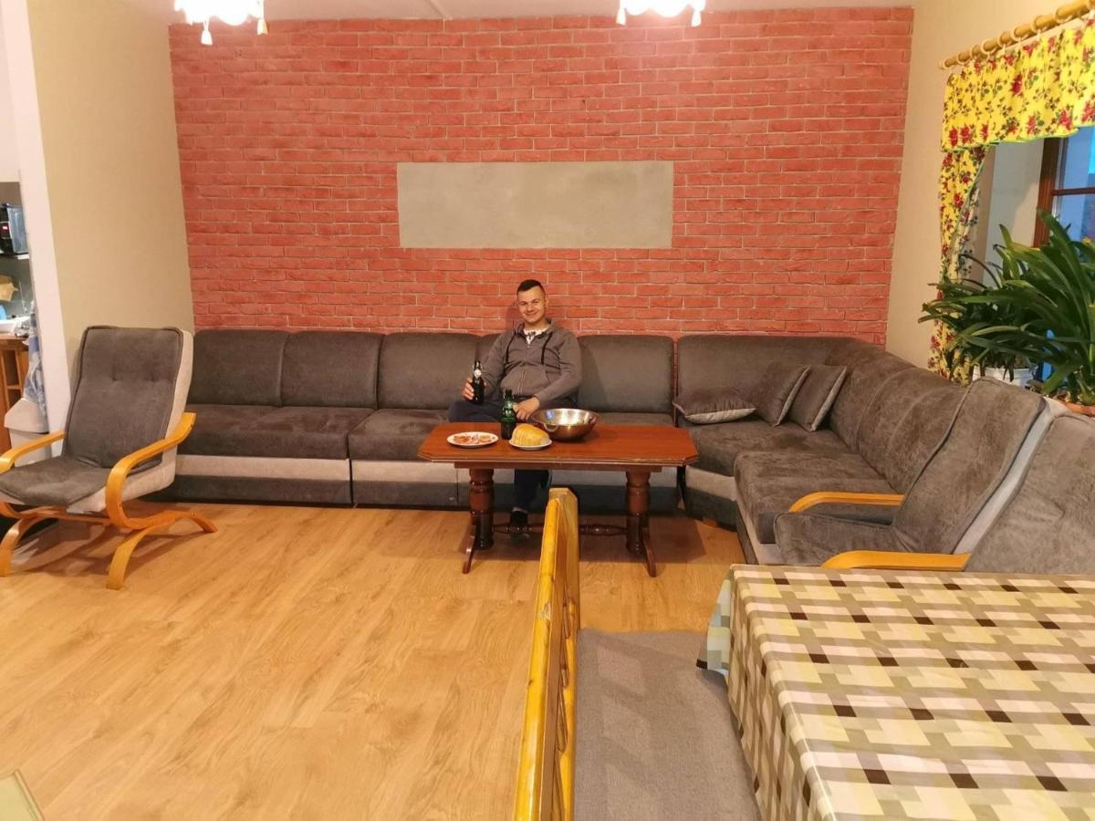 Wynajem Pokoi Guest House ชาร์นนี ดูนาเยส ภายนอก รูปภาพ